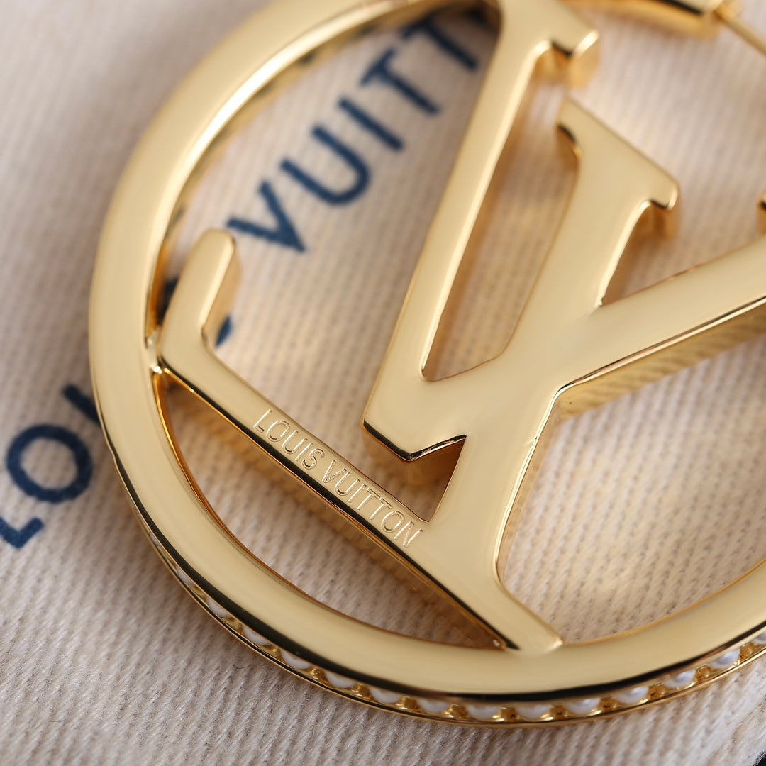 LV Pearls