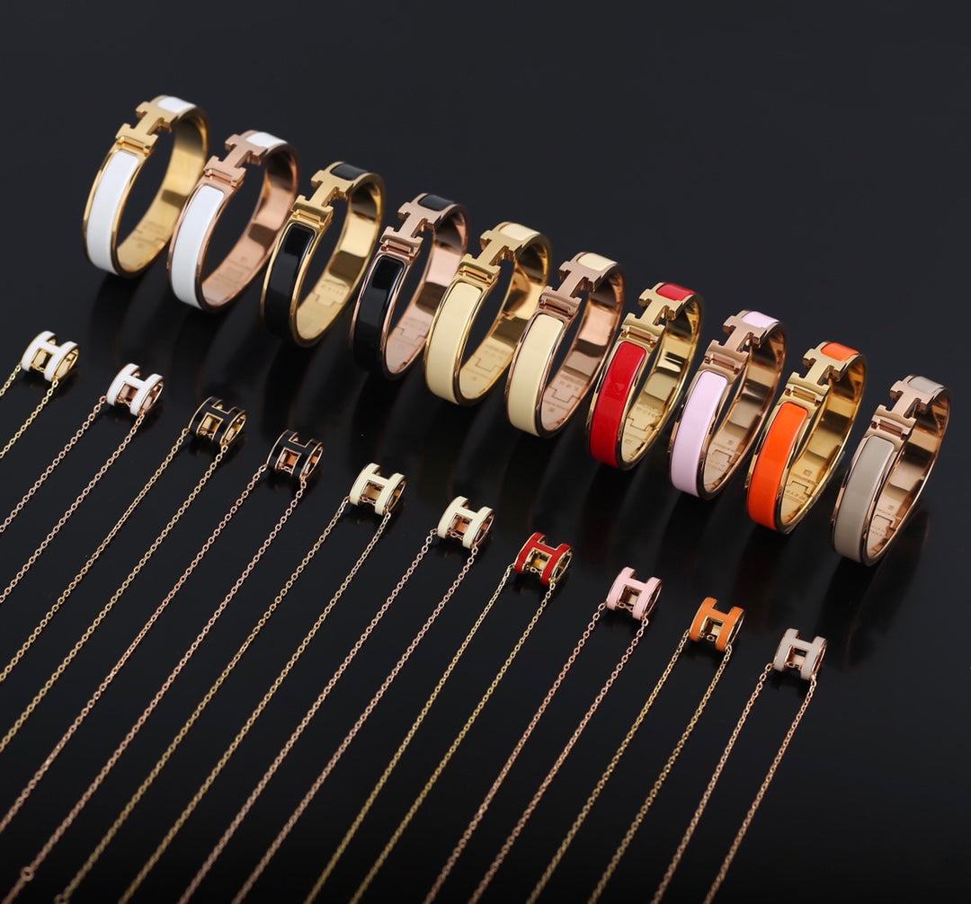 Hermes Pendant and Bracelet Set
